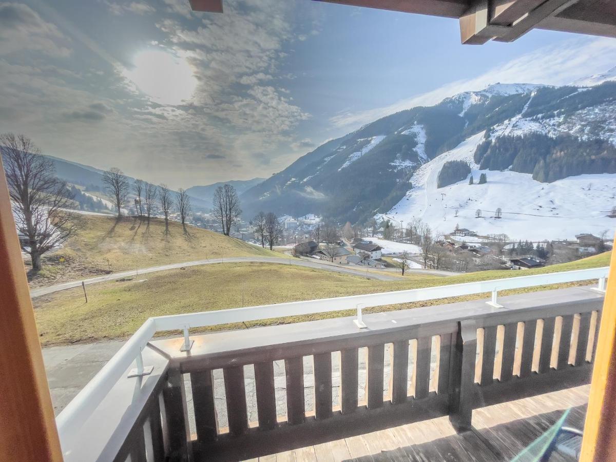 Saalbach Apartments Landhaus Bernkogel - Ski In Ski Out Eksteriør bilde